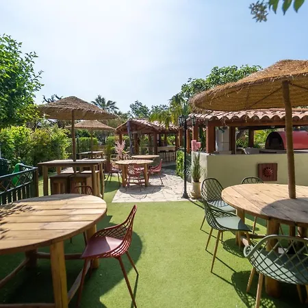 Imagine Roussillon Résidence Privée Avec Piscine - 8 Personnes 4*