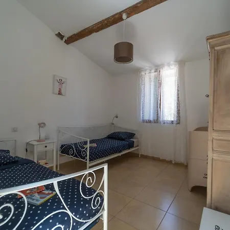 Imagine Roussillon Résidence Privée Avec Piscine - 8 Personnes