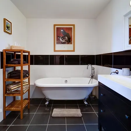 Imagine Roussillon Résidence Privée Avec Piscine - 8 Personnes