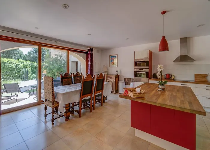 Pensionat Imagine Roussillon Privee Avec Piscine - 8 Personnes 4*